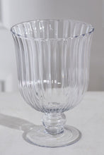 Load image into Gallery viewer, Oster Vase