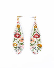 Load image into Gallery viewer, Wildflower Fringe Earrings
