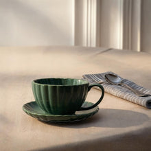 Load image into Gallery viewer, Pleated Emerald Mug
