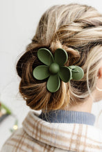 Load image into Gallery viewer, Jumbo Flower Clip l Olive
