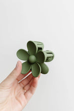 Load image into Gallery viewer, Jumbo Flower Clip l Olive
