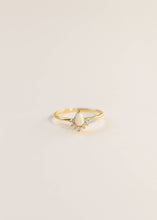 Load image into Gallery viewer, Burst Ring | Opal