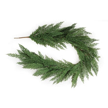 Load image into Gallery viewer, Classic Pine Garland