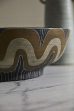 Load image into Gallery viewer, Undula Bowl