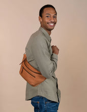 Load image into Gallery viewer, Drew Bum Bag | Wild Oak Classic Leather