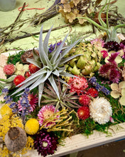 Load image into Gallery viewer, Air Plant &amp; Moss Frame Workshop
