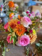 Load image into Gallery viewer, Compote Flower Arranging Workshop