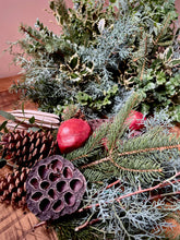 Load image into Gallery viewer, Evergreen Centerpiece Workshop