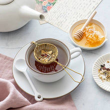 Load image into Gallery viewer, Raw Clover Honey