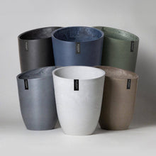 Load image into Gallery viewer, Funnel Planter | Black