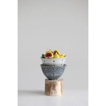 Load image into Gallery viewer, Glazed Berry Bowl