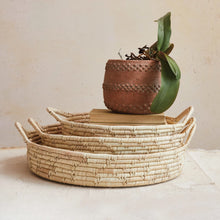 Load image into Gallery viewer, Grass & Date Leaf Woven Tray
