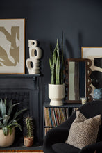 Load image into Gallery viewer, Elliot Pot | White