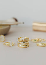 Load image into Gallery viewer, Burst Ring | Opal