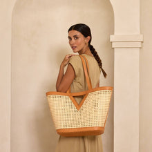 Load image into Gallery viewer, Triangle Rattan Tote
