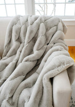 Load image into Gallery viewer, Posh Faux Fur Throw l Dove