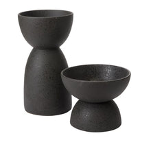 Load image into Gallery viewer, Neruda Footed Pot