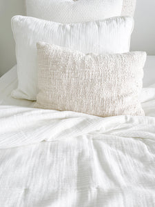 Cozy Boucle Pillow l Ivory