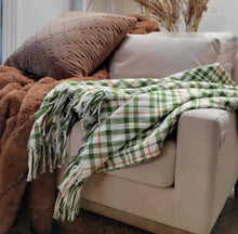 Load image into Gallery viewer, &#39;Cozy Up&#39; Flannel Throw
