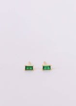 Load image into Gallery viewer, Baguette Earring l Emerald
