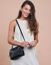 Load image into Gallery viewer, Leather Bag Emily | Black Stromboli Leather
