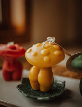 Load image into Gallery viewer, Mushroom Beeswax Candle
