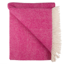 Load image into Gallery viewer, Lambswool Herringbone Throw | Pink
