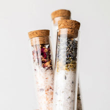 Load image into Gallery viewer, Bath Soak | Rose Sandalwood
