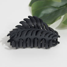 Load image into Gallery viewer, Leaf Claw Clip
