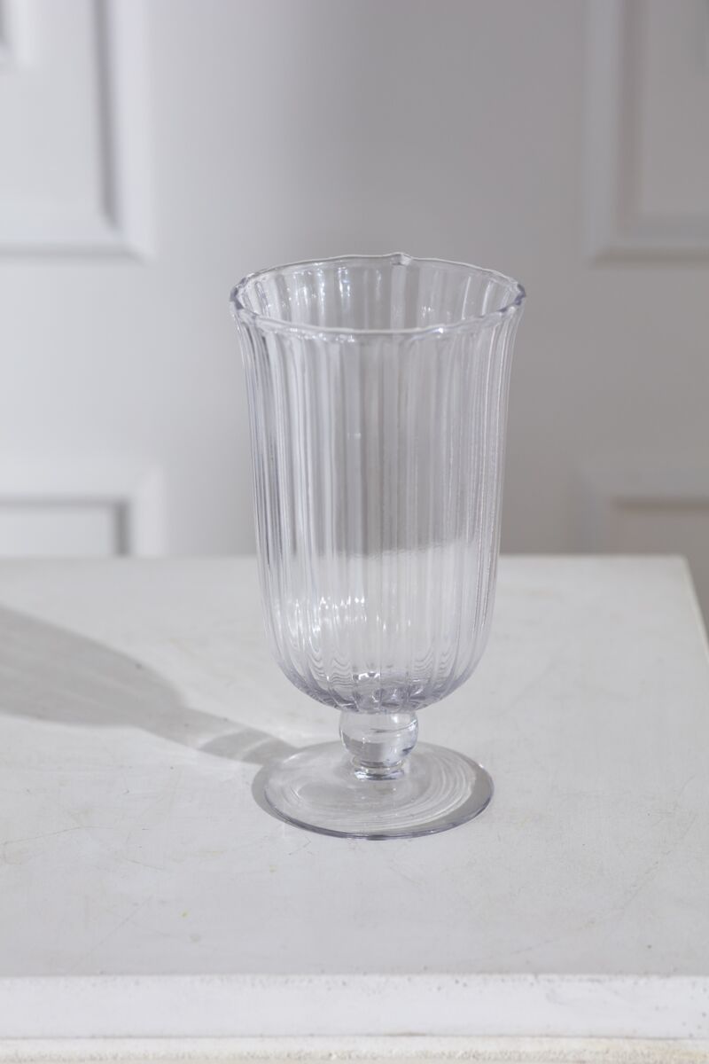 Oster Vase