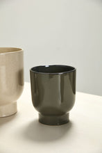 Load image into Gallery viewer, Fischer Pot | Mossy Green
