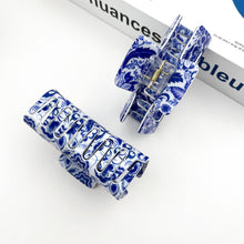 Load image into Gallery viewer, Blue Floral Claw Clip
