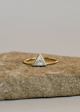 Load image into Gallery viewer, Triangle Ring | Gold
