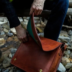 Kodiak Leather Messenger