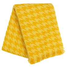 Load image into Gallery viewer, Houndstooth Throw | Daisy
