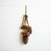 Load image into Gallery viewer, Pinecone &amp; Bell Swag
