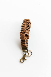 Scrunchie Keychain l Brown Leather