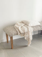 Load image into Gallery viewer, Cozy Boucle Throw l Ivory
