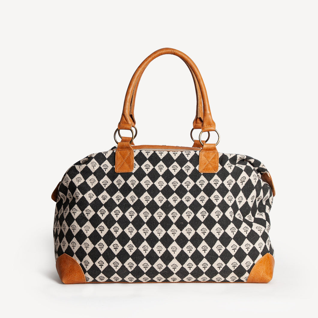 Malti Weekender l Harlequin