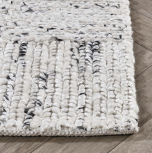 Load image into Gallery viewer, Sosa | Ivory/ Black Rug
