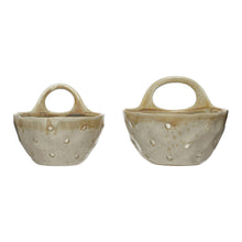 Load image into Gallery viewer, Stoneware Collander with Handle
