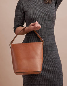 Leather Bobbi Bucket Bag Maxi | Cognac Classic Leather