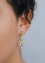 Load image into Gallery viewer, Double Daisy Earrings
