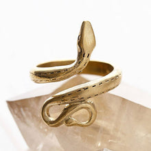 Load image into Gallery viewer, Golden Serpent Ring
