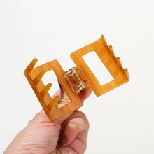 Load image into Gallery viewer, Simone Printed Claw Clip
