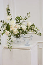 Load image into Gallery viewer, Hathaway Vase
