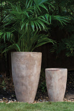 Load image into Gallery viewer, Stellan Planter
