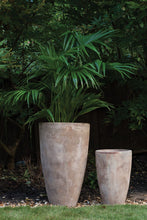 Load image into Gallery viewer, Stellan Planter

