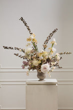 Load image into Gallery viewer, Wallace Urn
