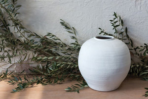 Konos Vase l White